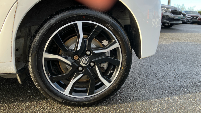 Toyota Yaris 1.5 Hybrid Excel 5dr CVT Hybrid Hatchback